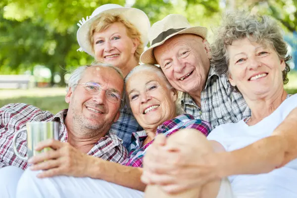 Carteira do Idoso: Como Solicitar, Quem Tem Direito e Quais os Benefícios em